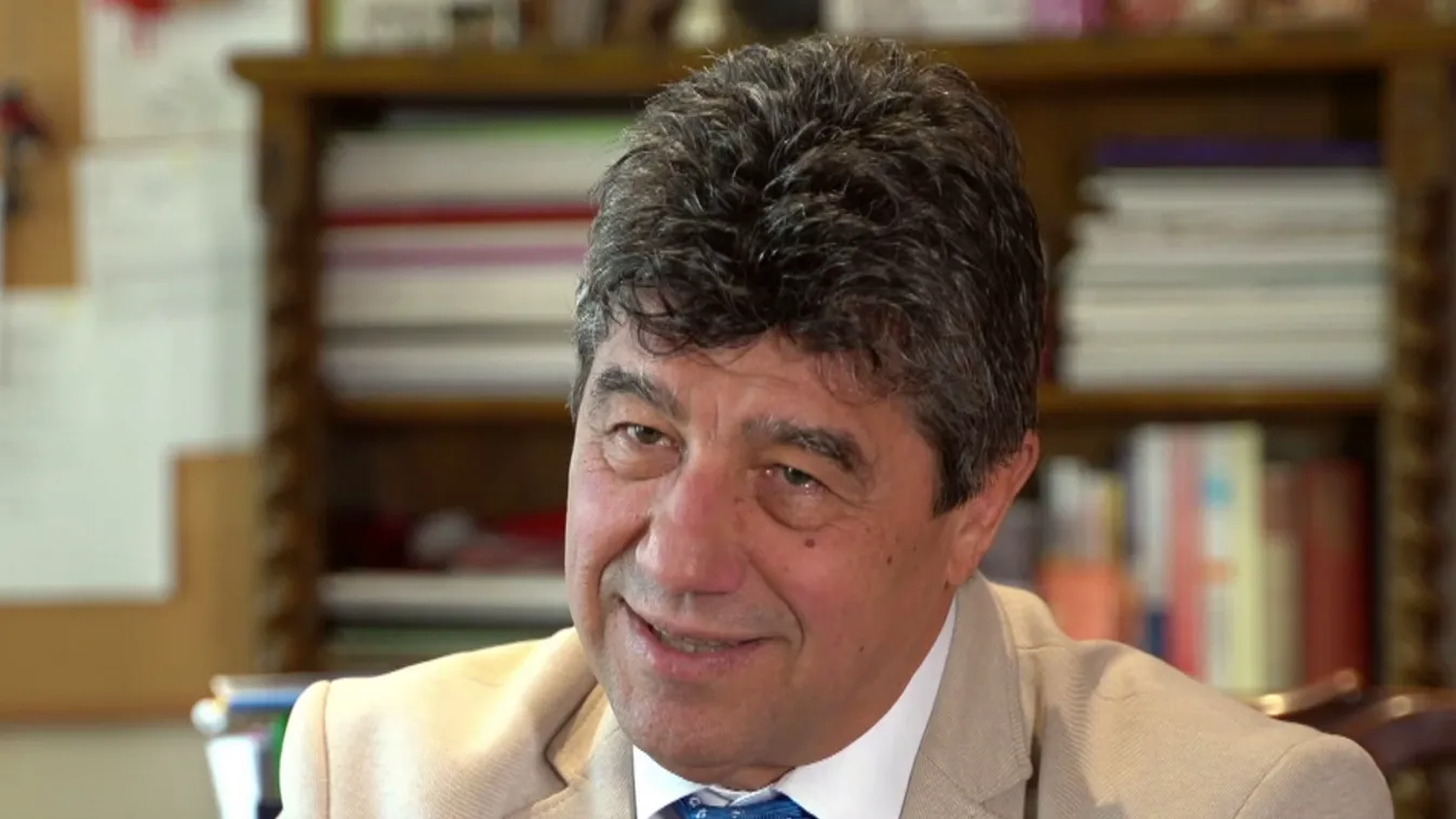 Napindító - Nemcsák Károly: a lelkünkben legyen sok ajándék + videó