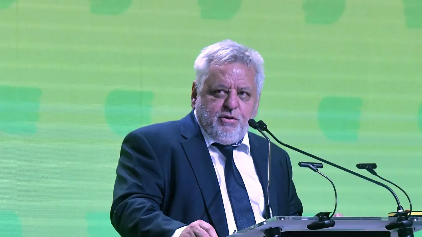 Lánczi András szerint választ kell adni a baloldalról érkező támadásokra  + videó