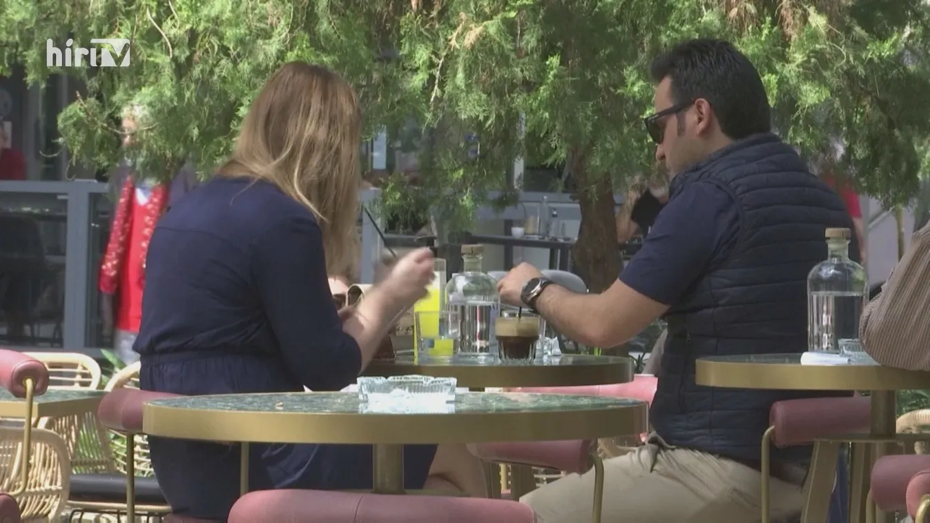 Fokozatos nyitás Európában