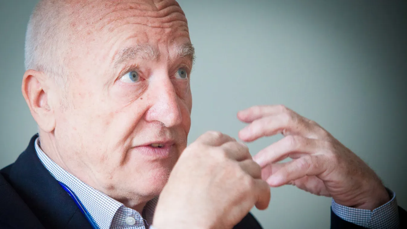 A szocdem EP-frakció alelnöke: Rúgják ki a Fideszt!