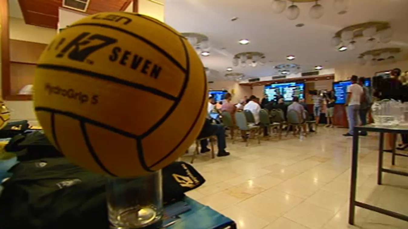 Vb-játékosok nélküli keretet hirdetett Märcz Tamás