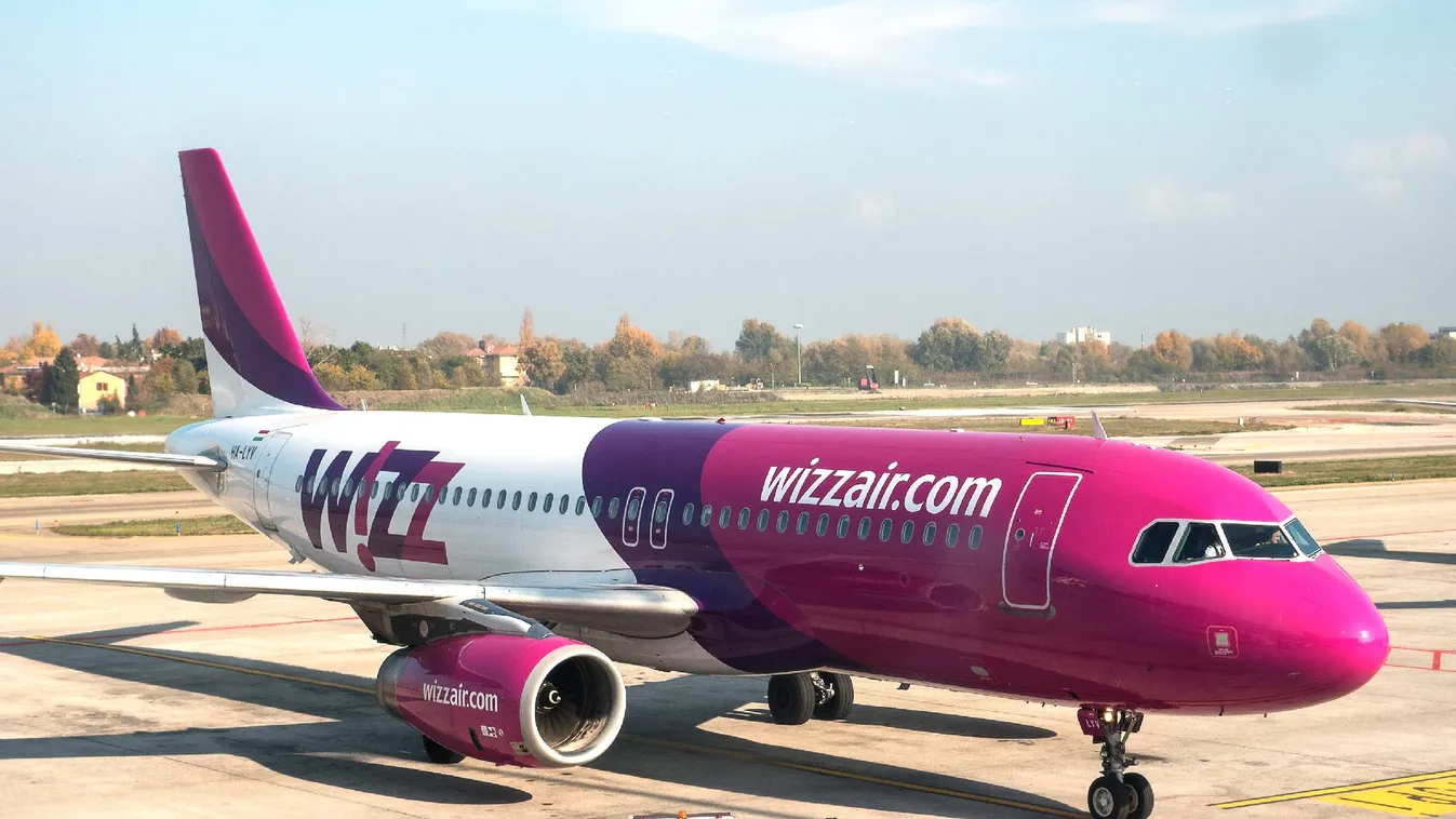 A Wizz Air 2500 új légiutas-kísérőt vett fel az idén