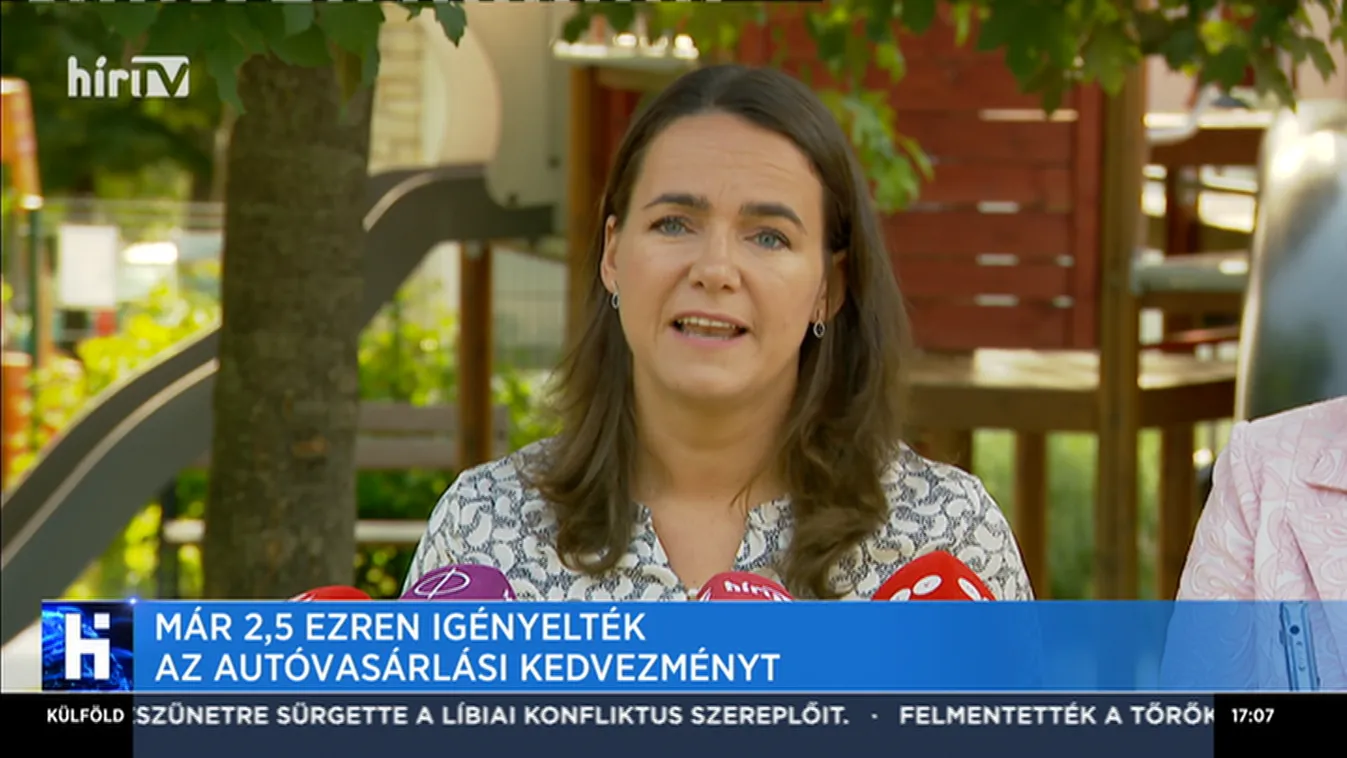 Már 2,5 ezren igényelték a nagycsaládosok autóvásárlási támogatását