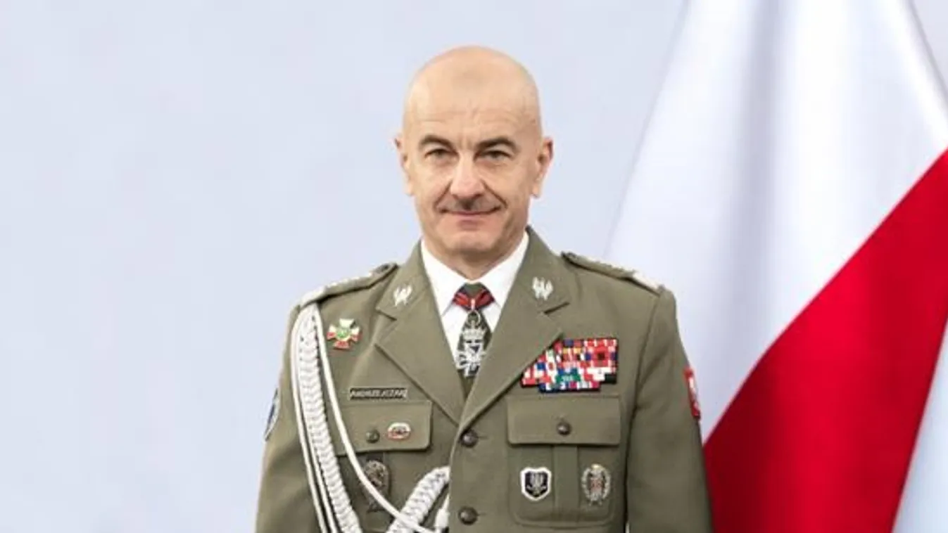 Lemondott a lengyel vezérkari főnök