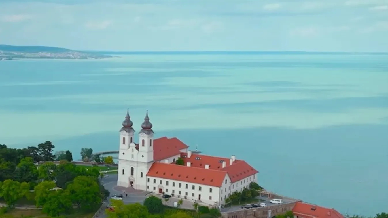 Radar – Viharos múlt, restaurált jelen - Ez a Tihanyi Apátság  + videó