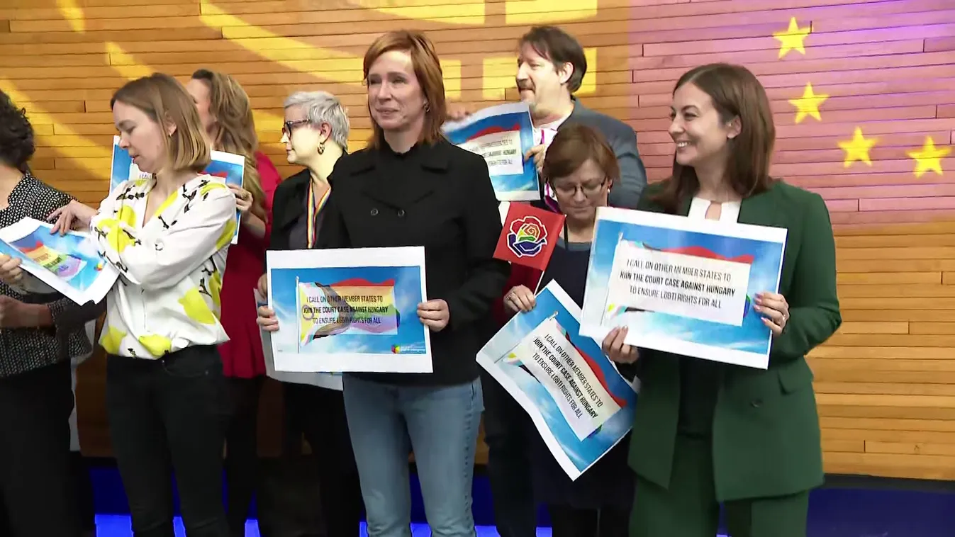 Hidvéghi Balázs: Magyarország ellen kampányol a Momentum