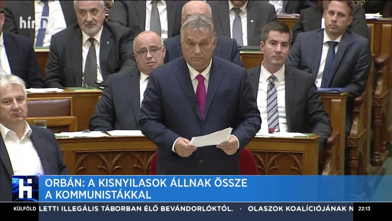 Orbán Viktor: A kisnyilasok állnak össze a kommunistákkal