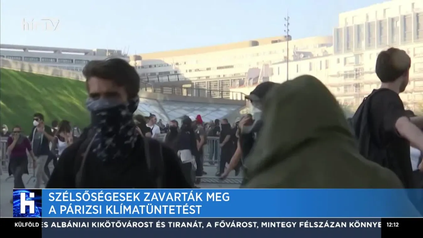 Szélsőségesek zavarták meg a párizsi klímatüntetést