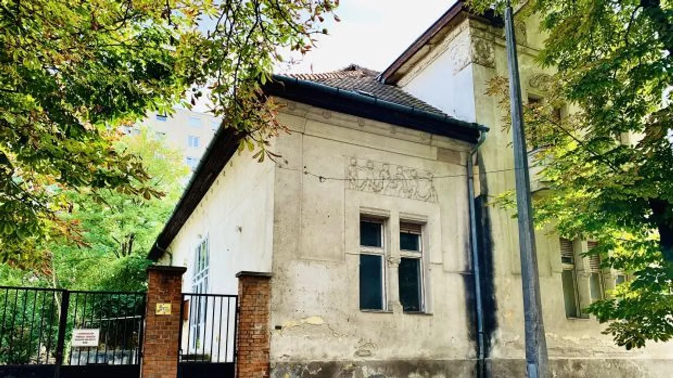 A természet lassan visszaveszi Kispest első polgármesterének patkánytanyává lett házát