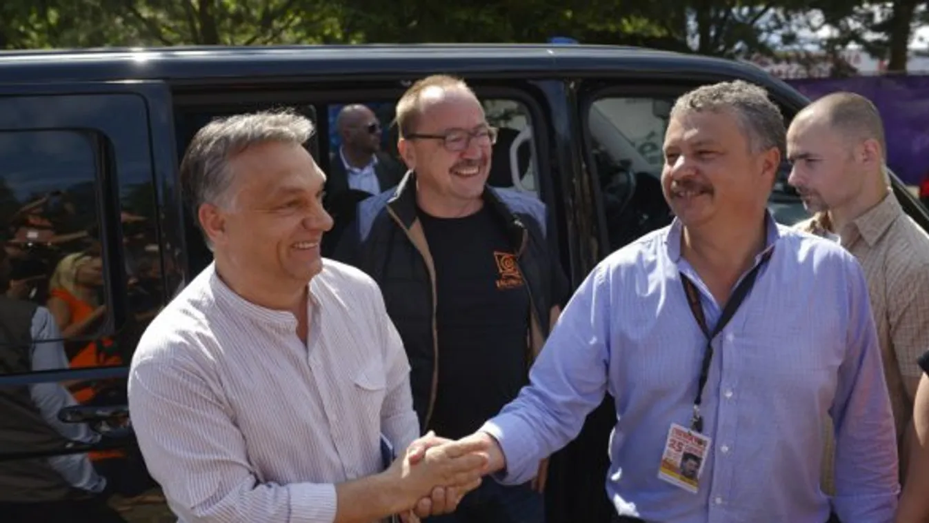 Tíz éve mondta Orbán Viktor, hogy a demokrácia nem szükségszerűen liberális