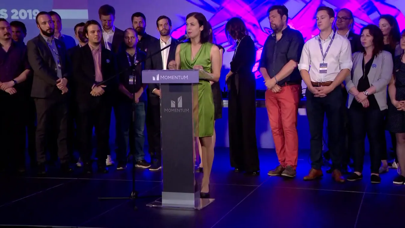 Már a Közbeszerzési Hatóságnál is szorul a hurok Cseh Katalin cégügyei körül