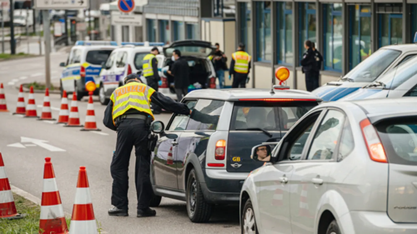 Megkezdődött a fokozott ellenőrzés az utakon