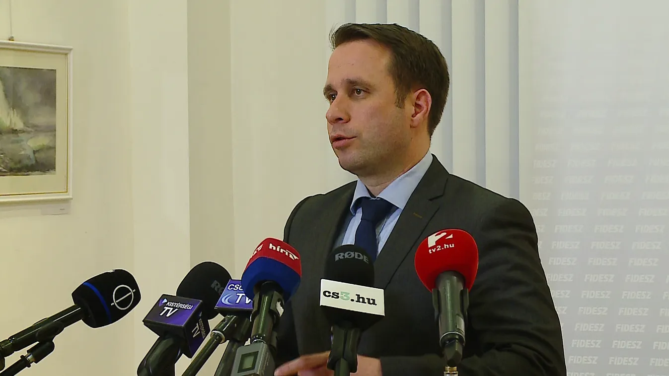 Dömötör Csaba: Az áprilisi választás tétje az emberek biztonsága