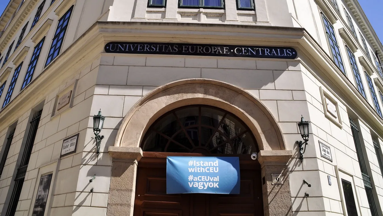 Amerikaiak buktatták le a CEU-t