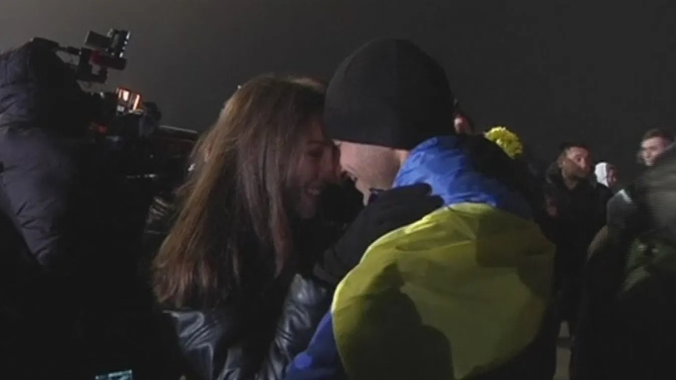 Háromszáz katona örülhet szabadságának