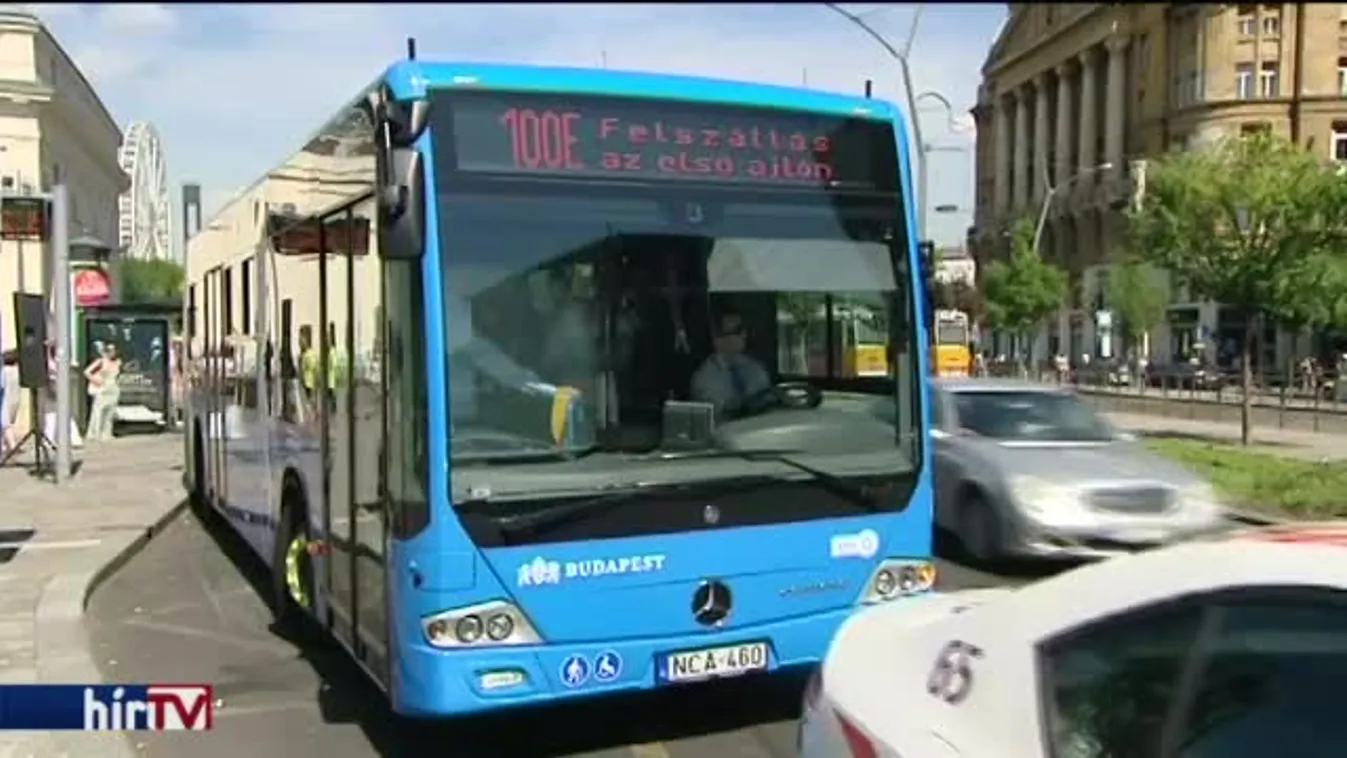 Már közlekedik a 100E, irány a Deákról a reptérre