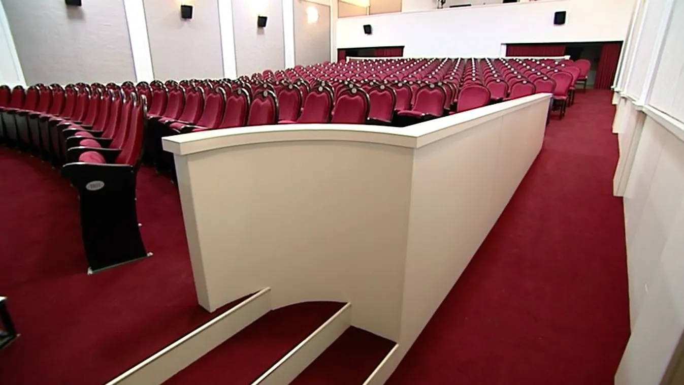 Kiemelt előadóművészeti szervezet lett a váci színház