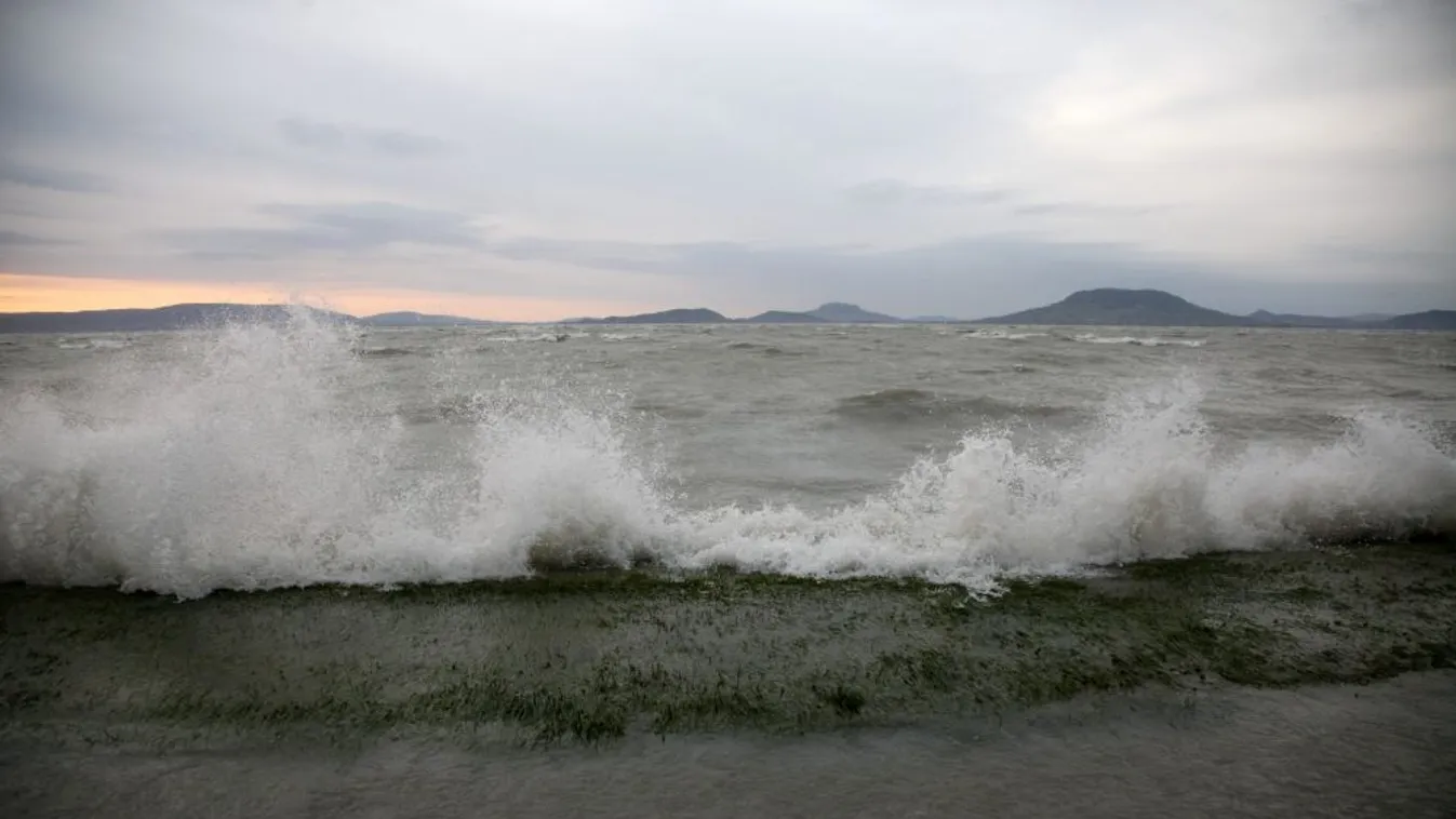 Indoklás nélkül – Reggeli járat