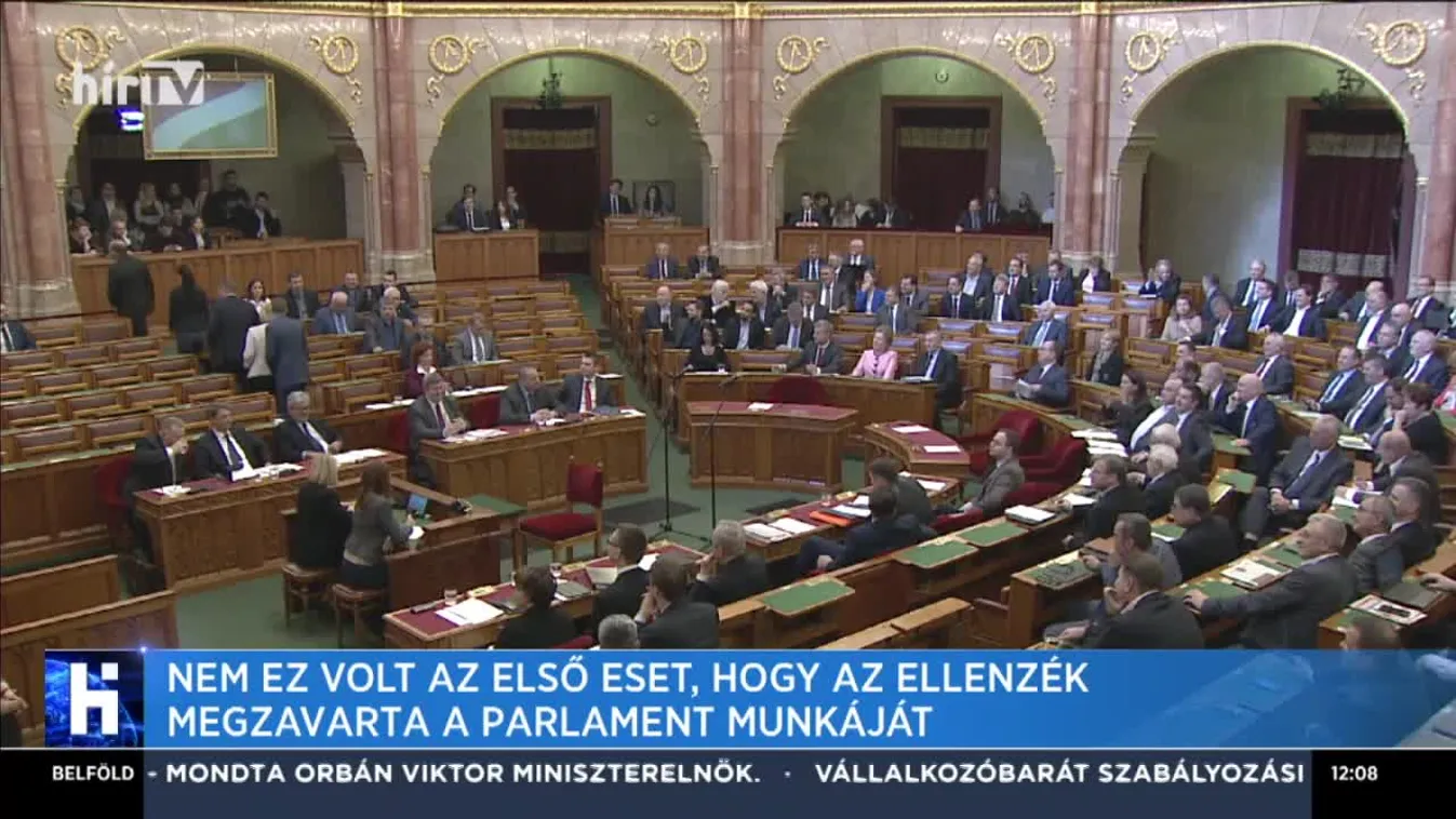 Nem ez volt az első eset, hogy az ellenzék megzavarta a parlament munkáját