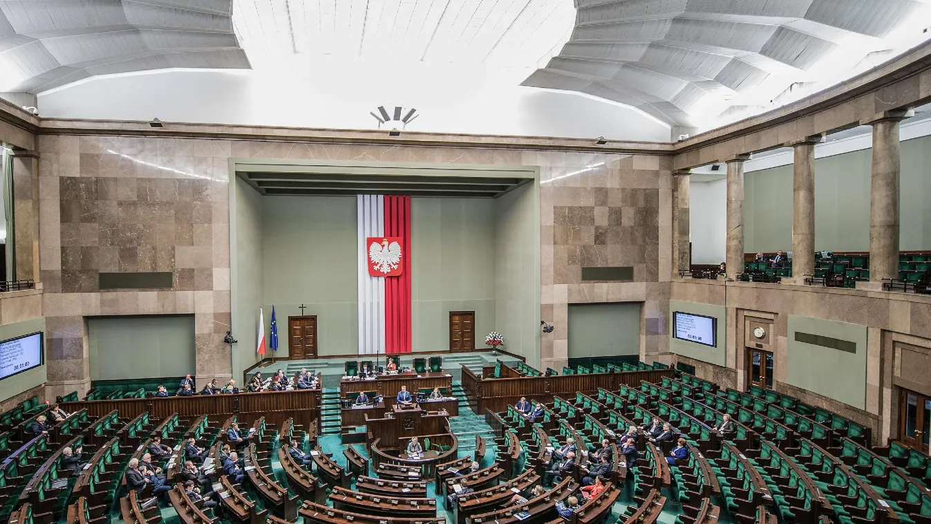 A lengyel szejm jóváhagyta a médiatörvény módosítását