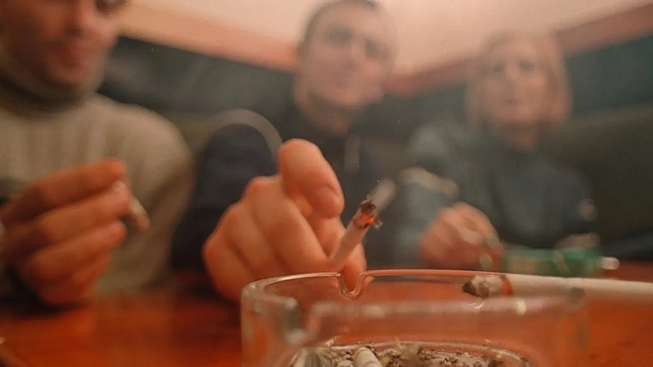 Tilos lesz a dohányzás a montenegrói éttermekben és kávézókban augusztus közepétől