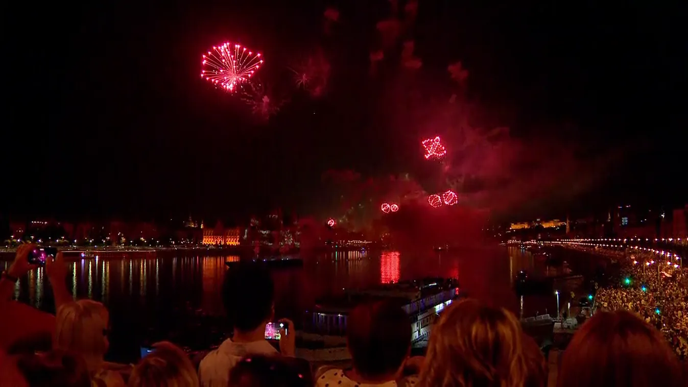 Ismét az augusztus huszadikai ünnepi tűzijáték ellen kezdett el hergelni a baloldal