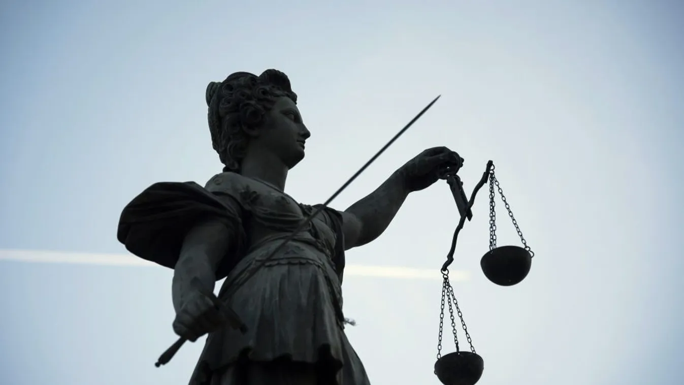 Jogerős börtönt kaptak a debreceni embercsempészek