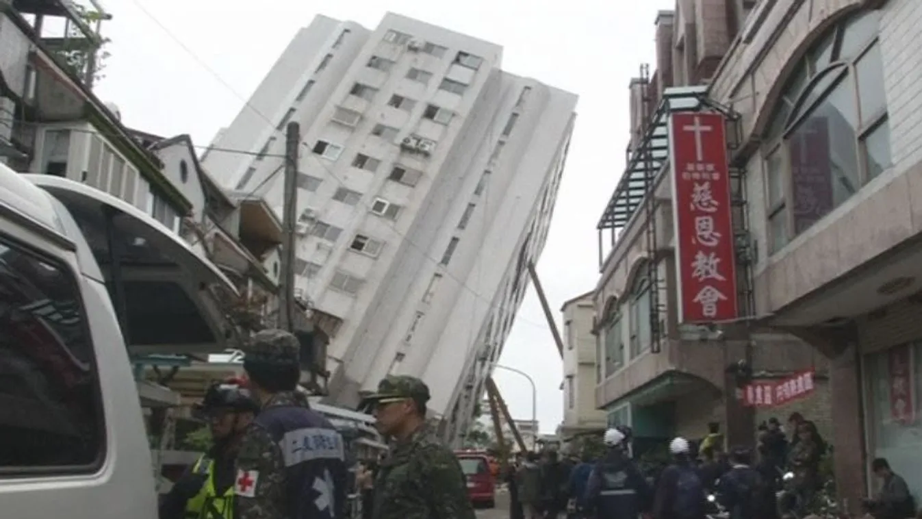 Tíz halottja van a földrengésnek