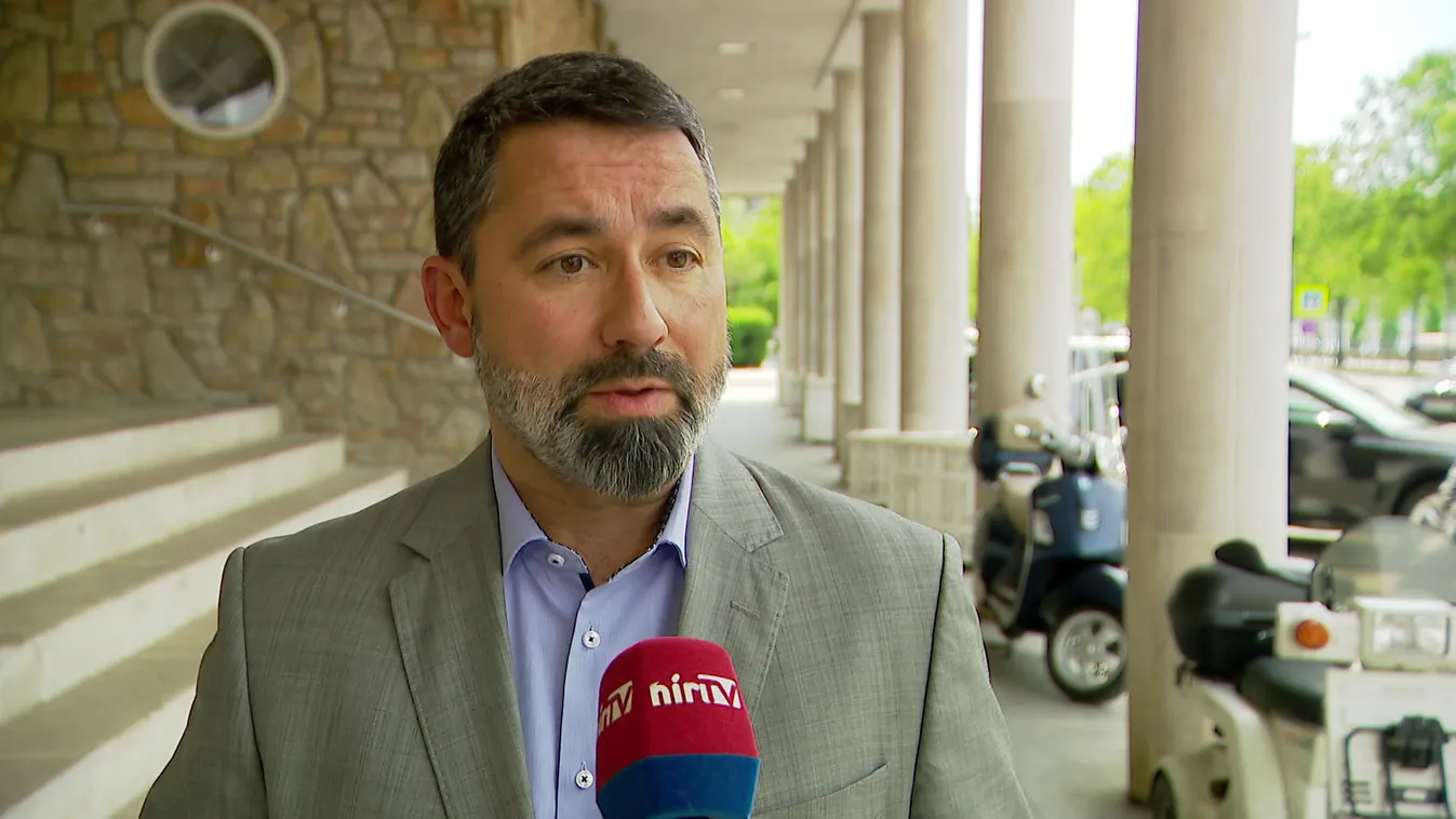 Hidvéghi Balázs: A Kehi-jelentésben visszaélésre utaló nyomok találhatók + videó