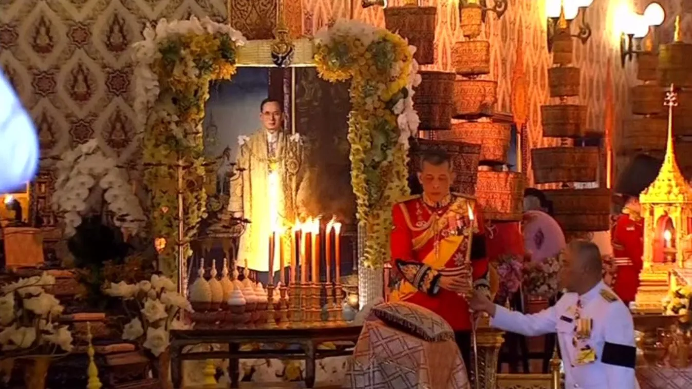 Elkezdődött a thai király temetése