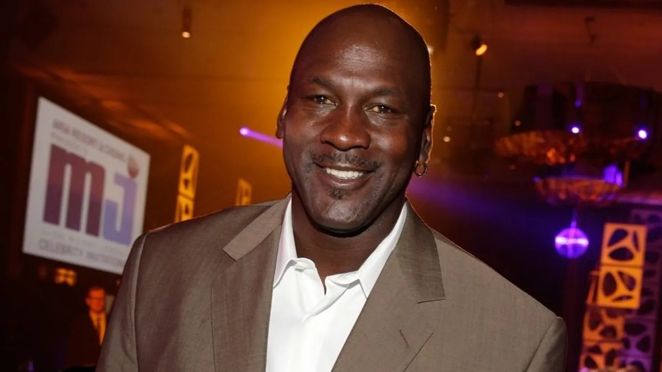 Michael Jordan legendás kosárlabdázó százmillió dollárt adományoz a rasszizmus elleni küzdelemre