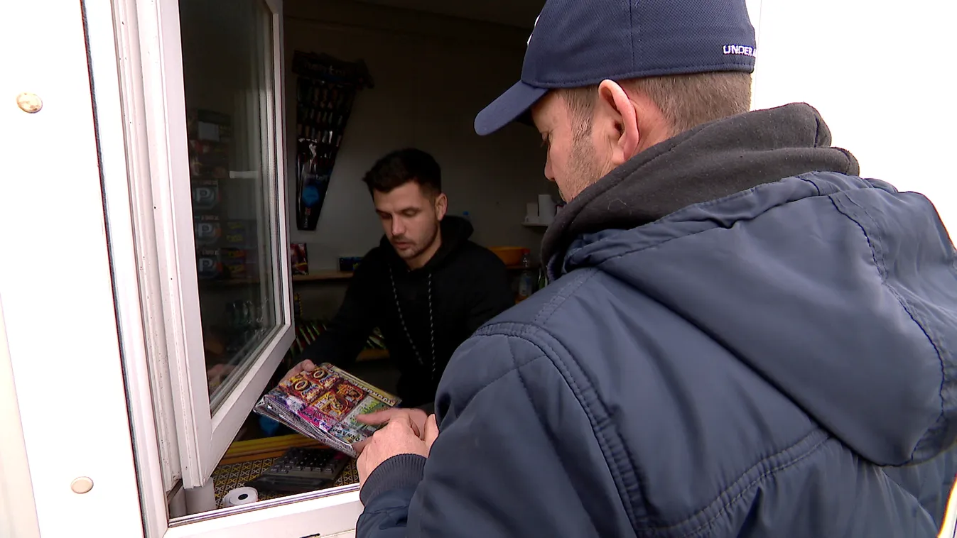 Tilos és életveszélyes megbontani a pirotechnikai termékeket