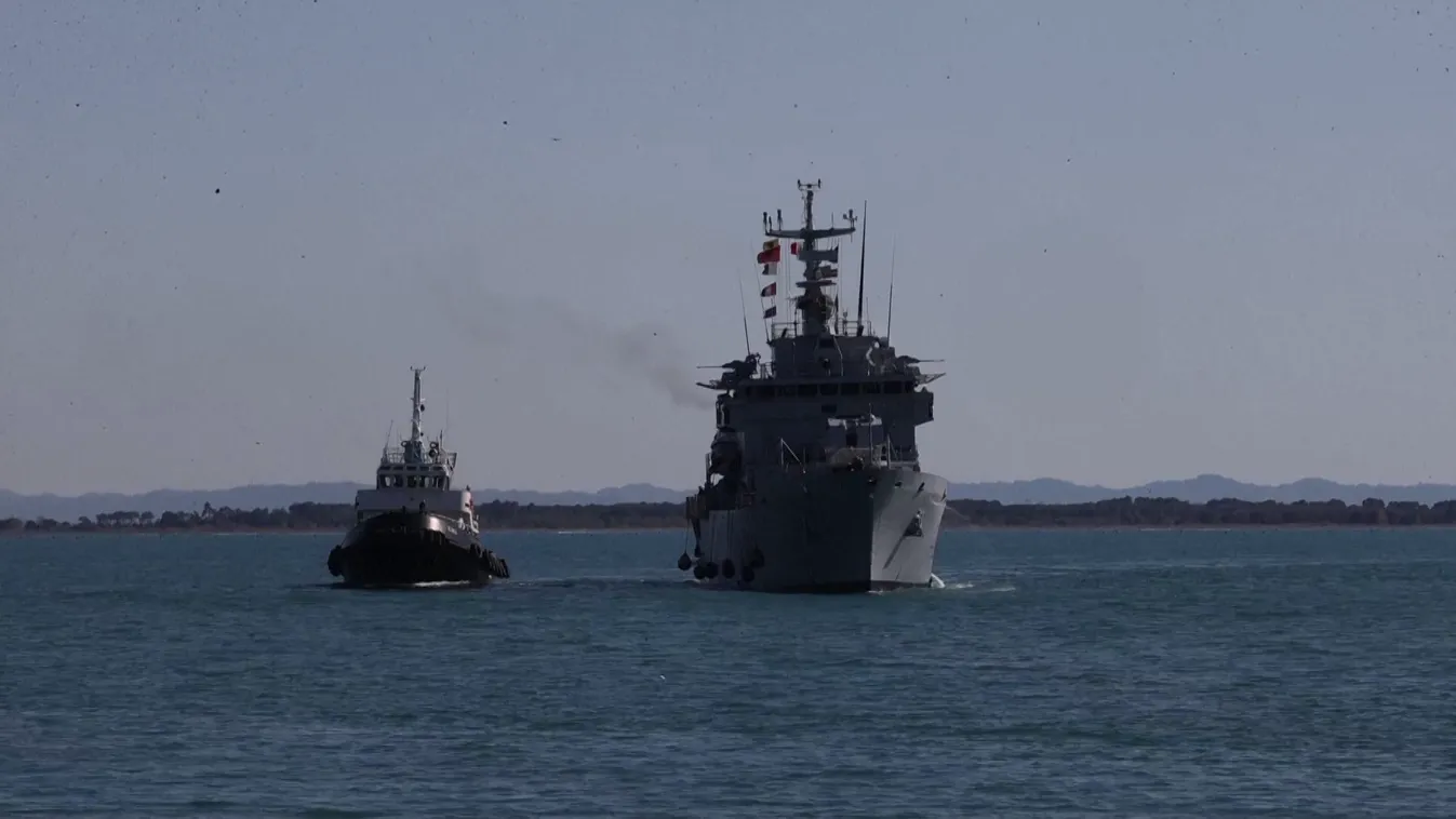 Negyven migránst szállítottak el Olaszországból + videó