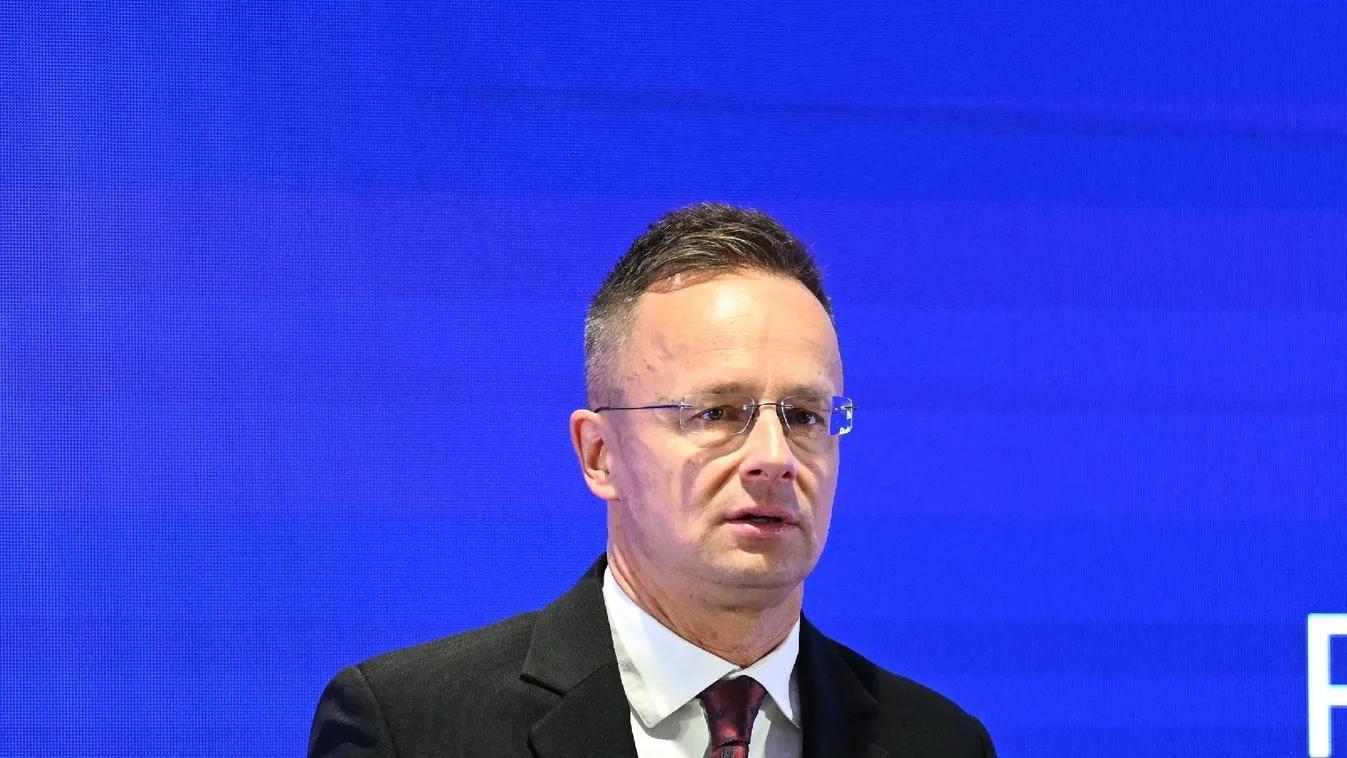 Szijjártó Péter: A Tisza Párt a háborút támogató pártcsaládhoz tartozik + videó