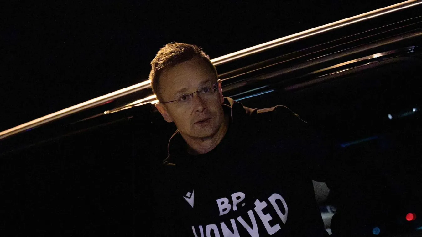 Szijjártó Péter: Mi minden olyan kezdeményezést támogatni fogunk, ami közelebb visz a béke ügyéhez
