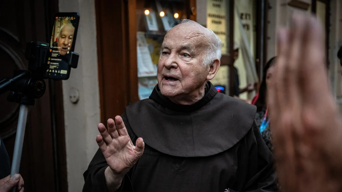 Pál atya, az ellenzéki gyűlölet célpontja: azok, akik megpróbálták bántalmazni, most Orbán Viktorral néznek szembe + videó