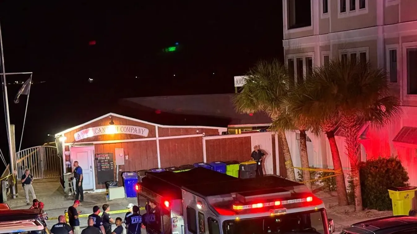 Vérfürdő Southportban: hajóról lőtték szét a vízparti bárt