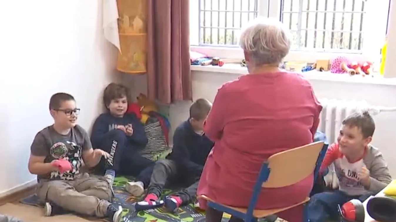 Tanösvény – Szülők, pedagógusok és az ellátórendszer a sajátos nevelési igényű gyerekekért + videó