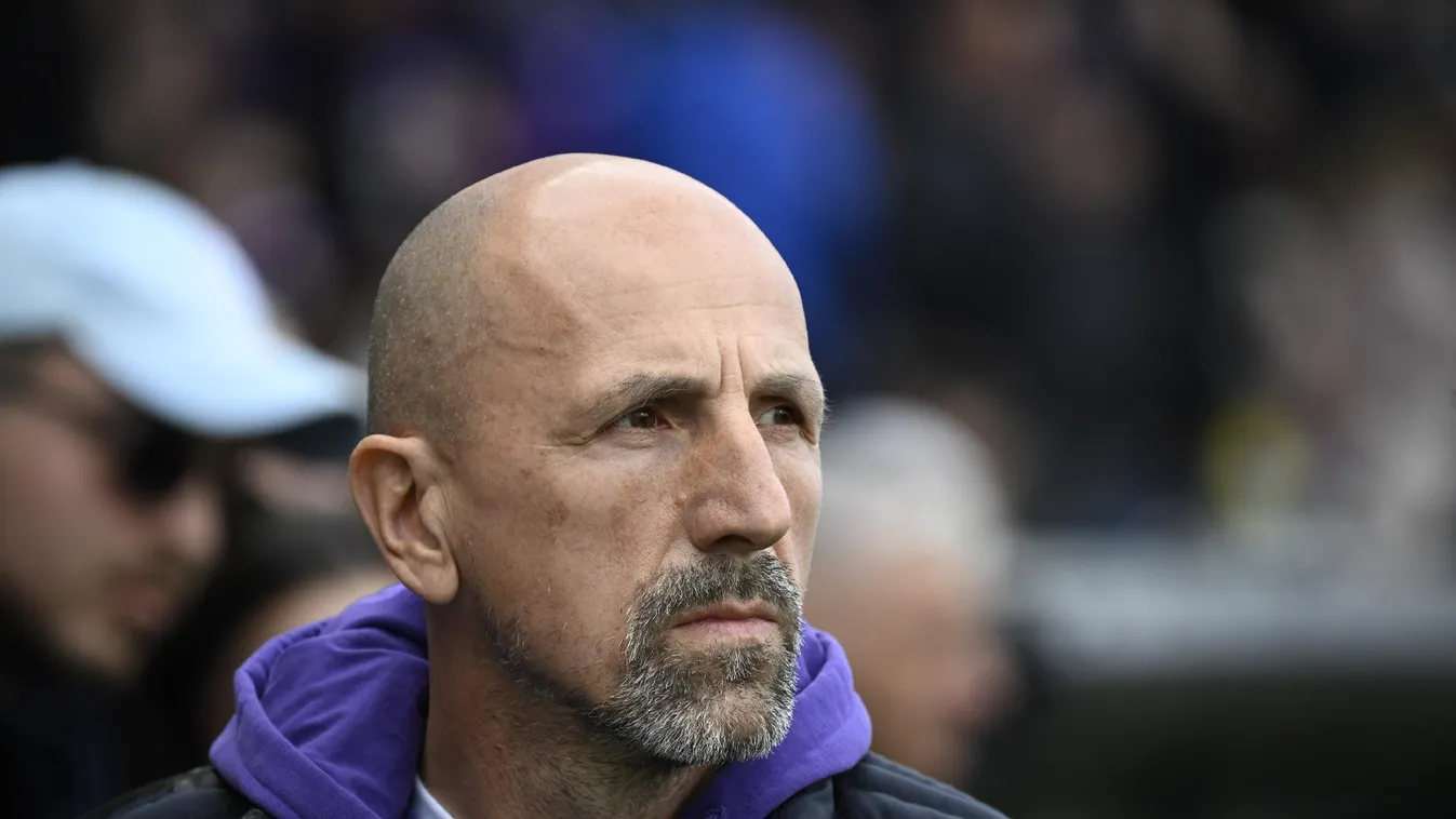 Kirúgták az Újpest vezetőedzőjét