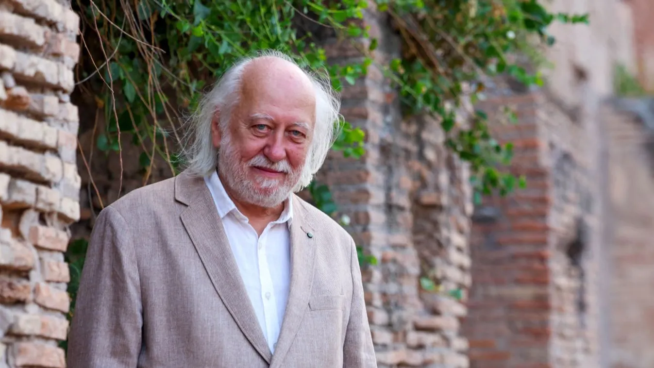 A miniszterelnök és a köztársasági elnök is gratulált a friss Nobel-díjasnak