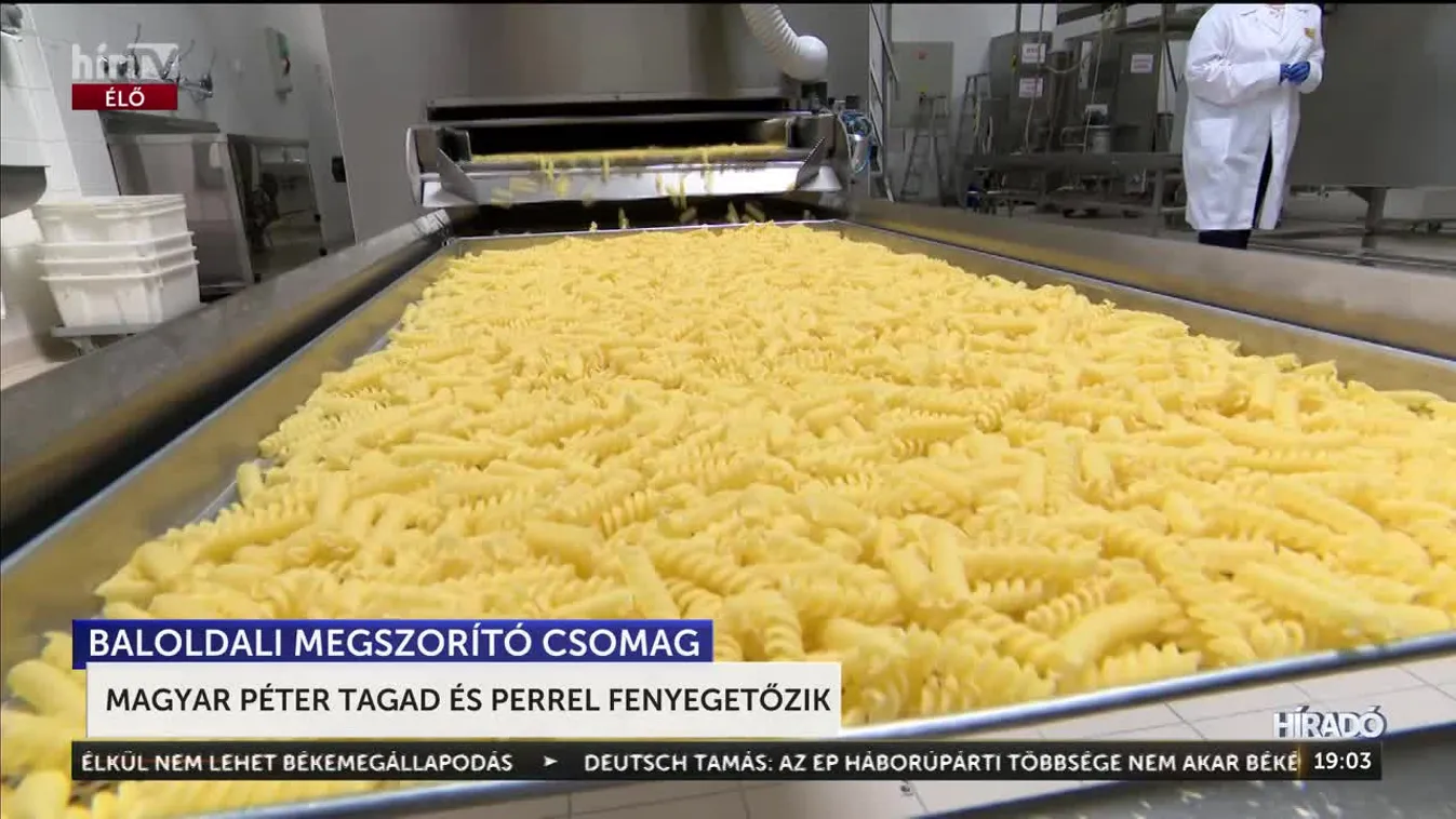 Magyar Péter perrel fenyegetőzik