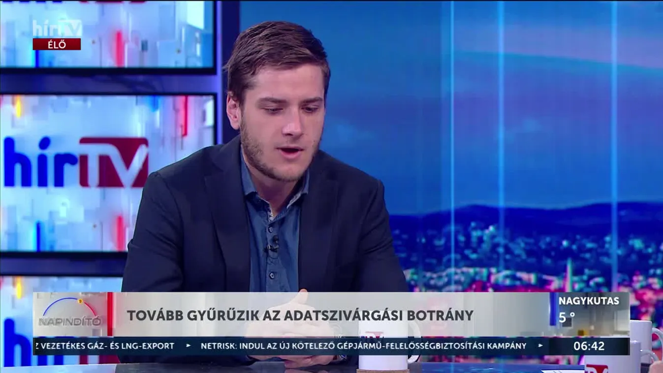 Tovább gyűrűzik az adatszivárgási botrány