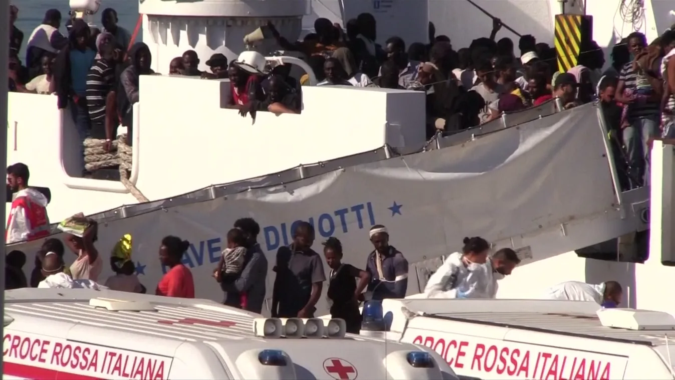 Olaszországba az idén már 40 ezer illegális bevándorló érkezett Afrikából + videó