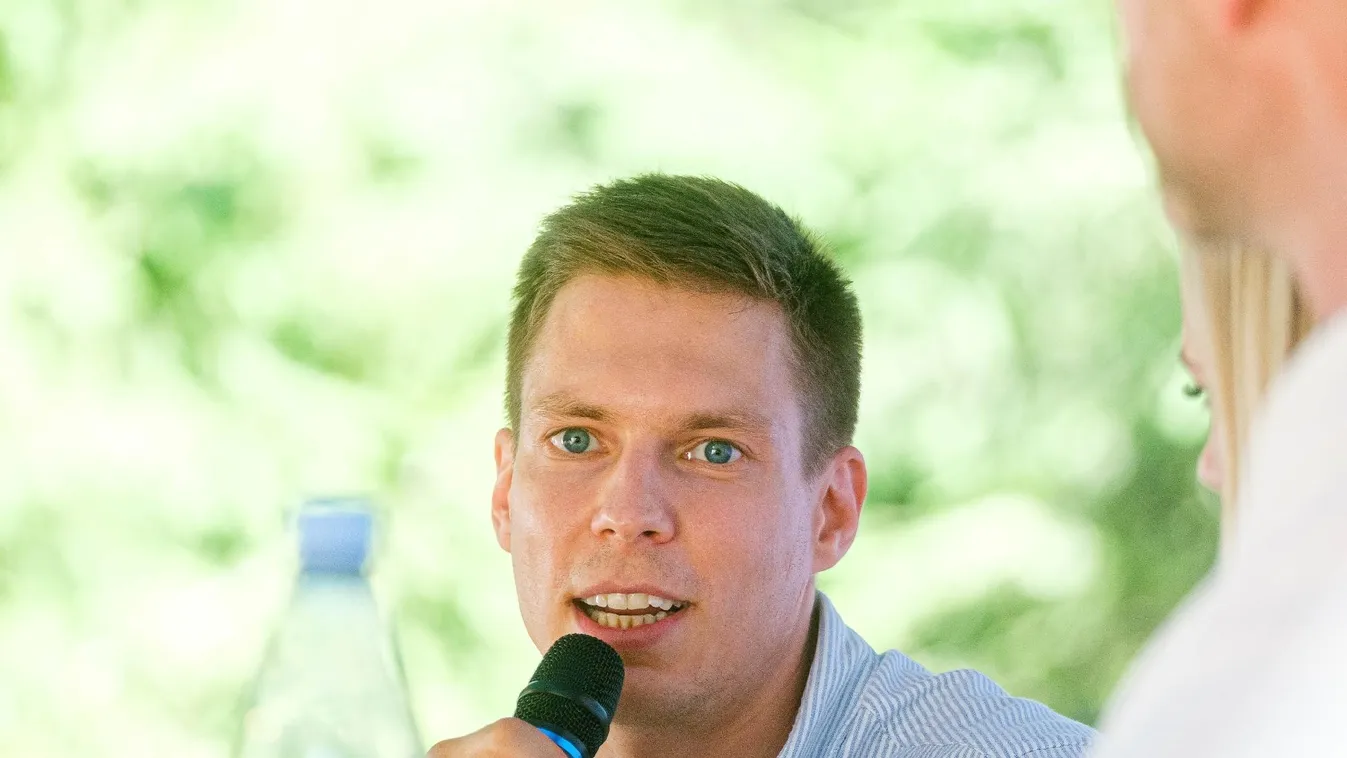 Hortay Olivér: A nyugati országok képmutató módon csak papíron váltak le az orosz energiahordozókról