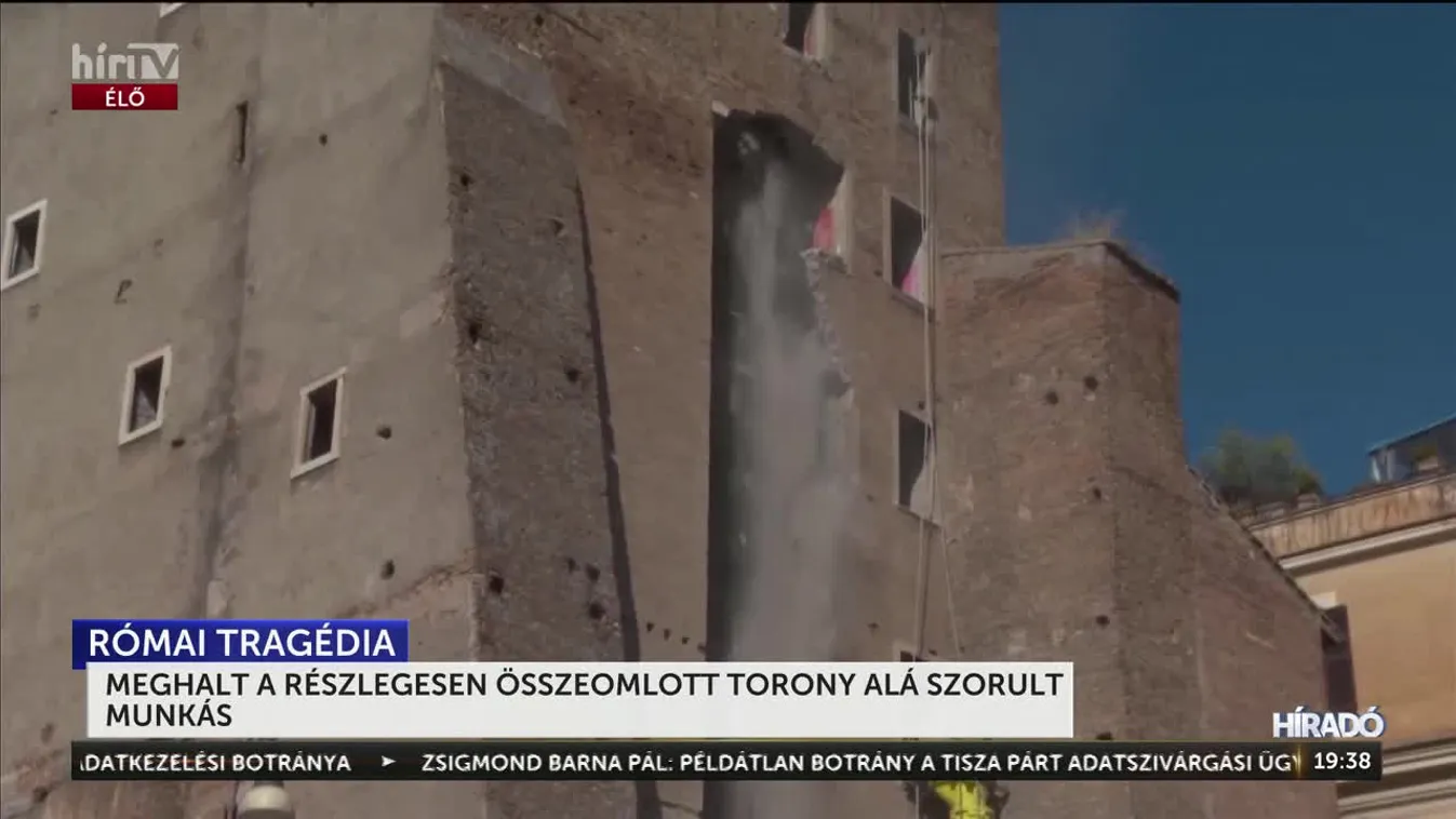 MEGHALT A RÉSZLEGESEN ÖSSZEOMLOTT TORONY ALÁ SZORULT MUNKÁS