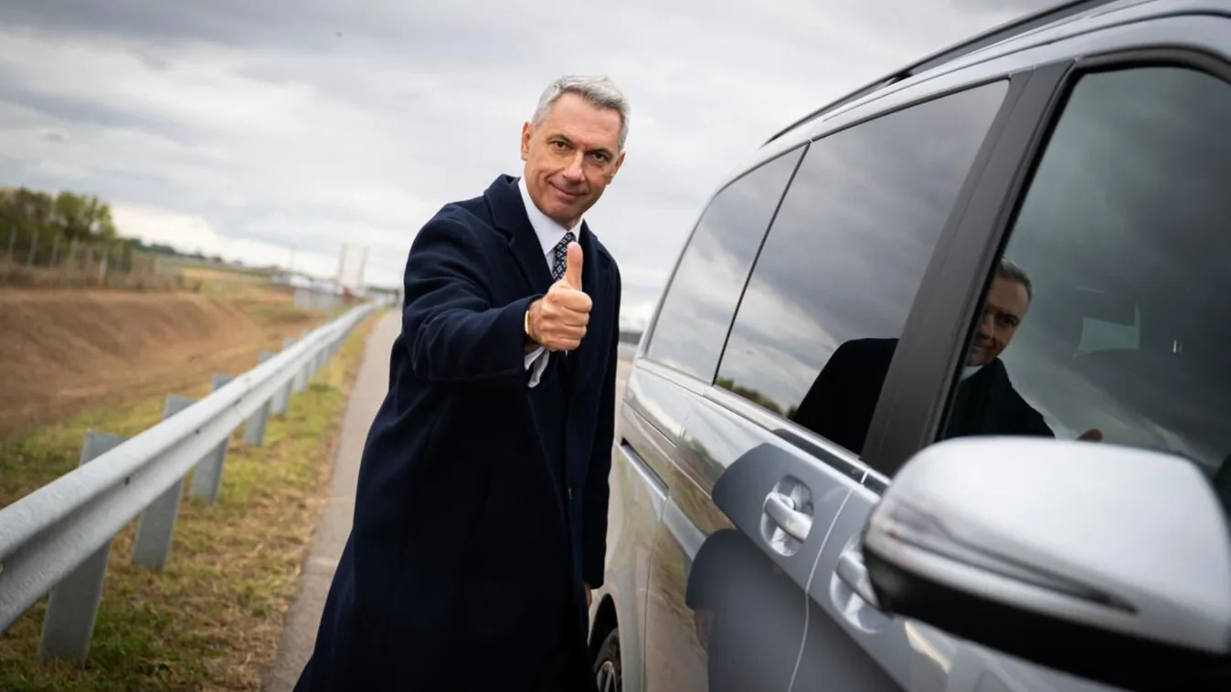 Aki ellenünk szavaz, saját maga ellen szavaz! Lázár János világos üzenete! + videó