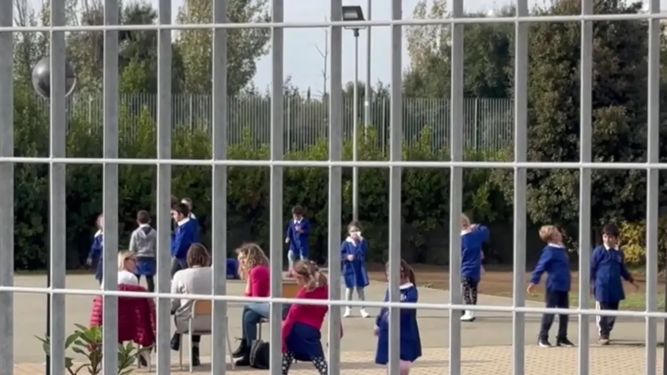 Szülői engedélyhez kötnék a kiskorúak szexuális oktatását Olaszországban + videó
