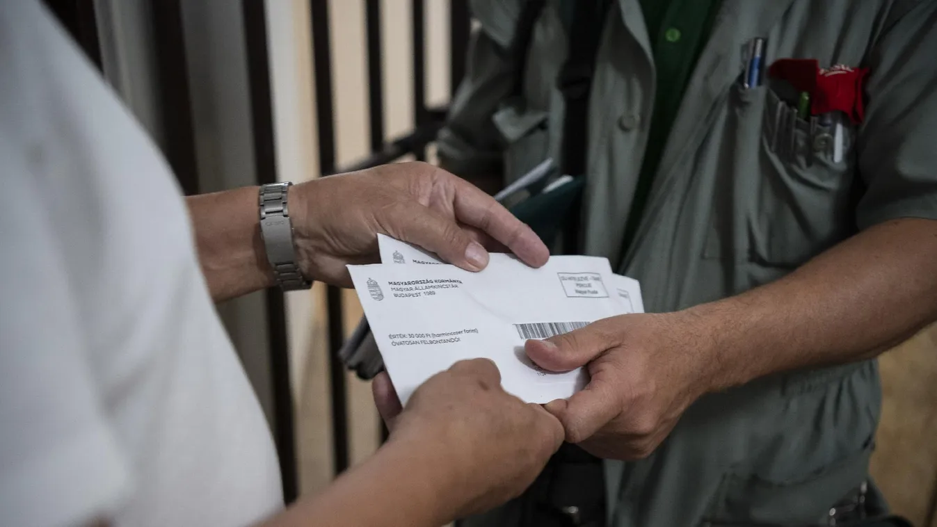 Nyugdíjasok, figyelem – az élelmiszer-utalvánnyal kapcsolatban üzent az államtitkár