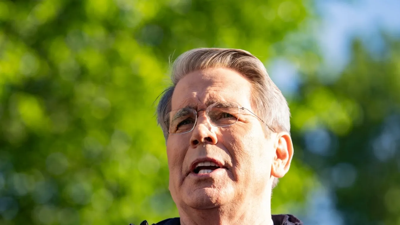 Az amerikai pénzügyminiszter élesen nekiment az orosz szankciókon pörgő Európának