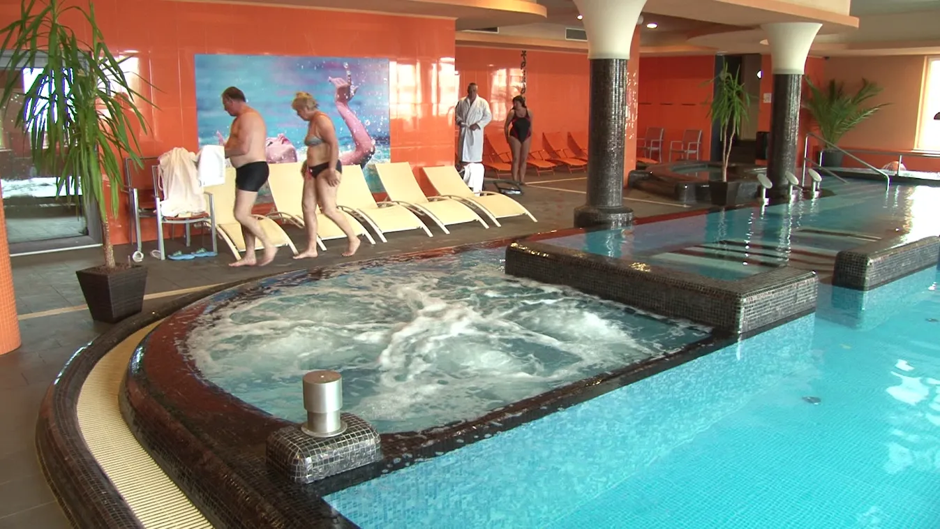 A Balatonon megteltek a szállásadó helyek az őszi szünetben + videó